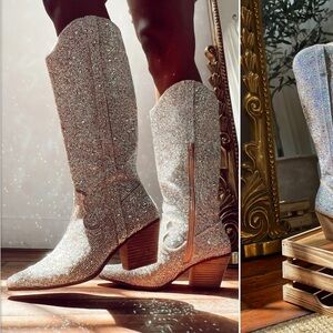 Matisse Nashville Cowboy Boots Rhinestone Silver Heeled Boots 6.5 SOLD OUT